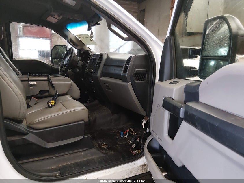 2019 FORD F-550 CHASSIS auction photo 5