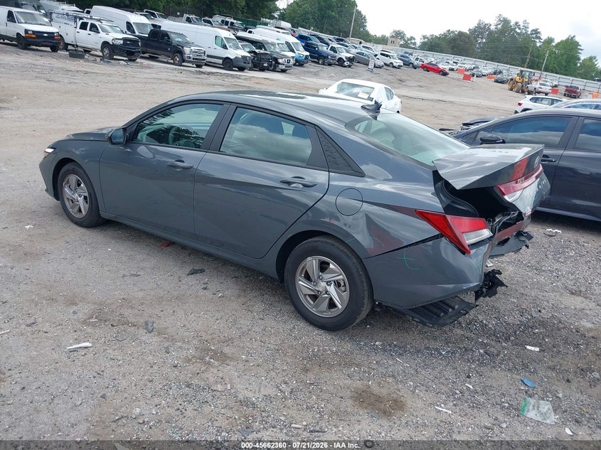 2026 HYUNDAI ELANTRA auction photo 3
