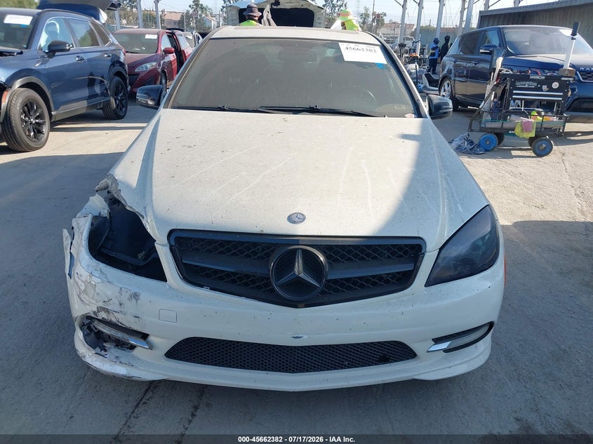 2011 Mercedes-Benz C 300 Luxury/Sport VIN: WDDGF5EB4BF653568 Lot: 45662382