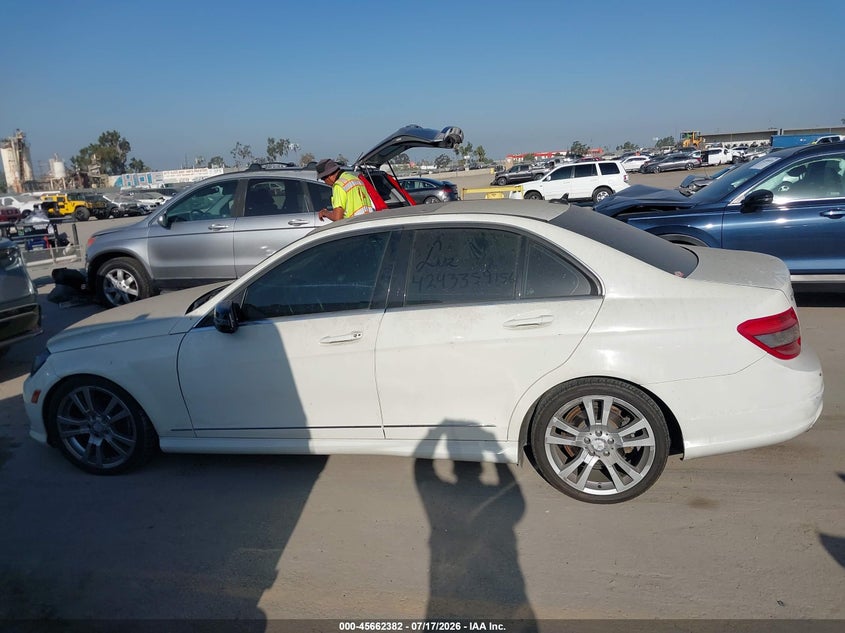 2011 Mercedes-Benz C 300 Luxury/Sport VIN: WDDGF5EB4BF653568 Lot: 45662382