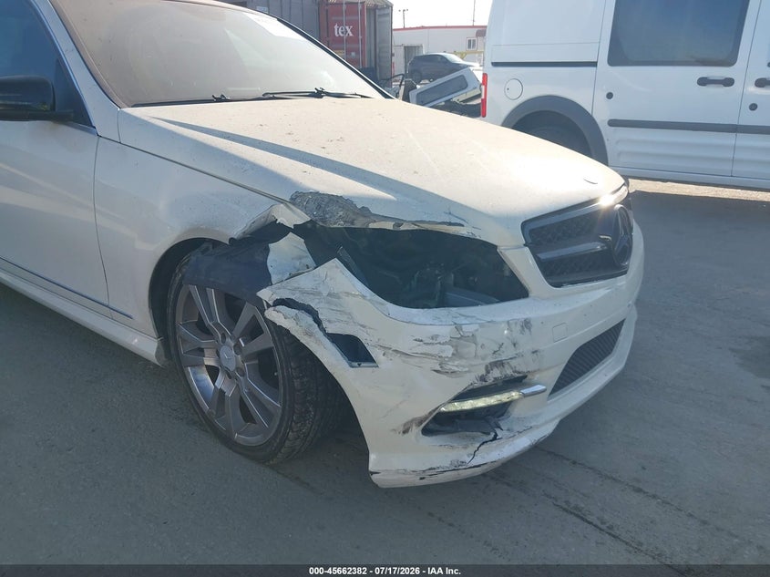 2011 Mercedes-Benz C 300 Luxury/Sport VIN: WDDGF5EB4BF653568 Lot: 45662382