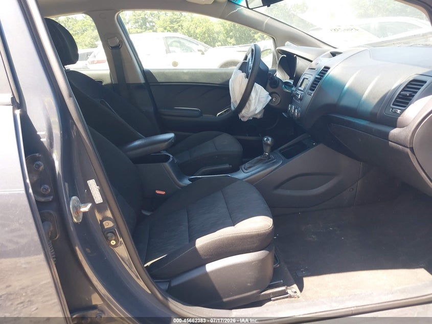 2016 KIA FORTE auction photo 5