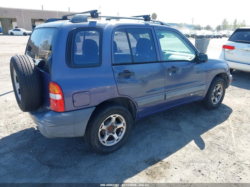 1999 CHEVROLET TRACKER auction photo 4