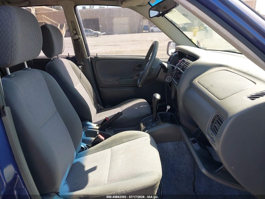 1999 CHEVROLET TRACKER auction photo 5