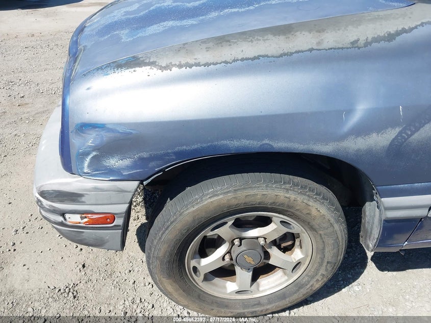 1999 CHEVROLET TRACKER auction photo 6