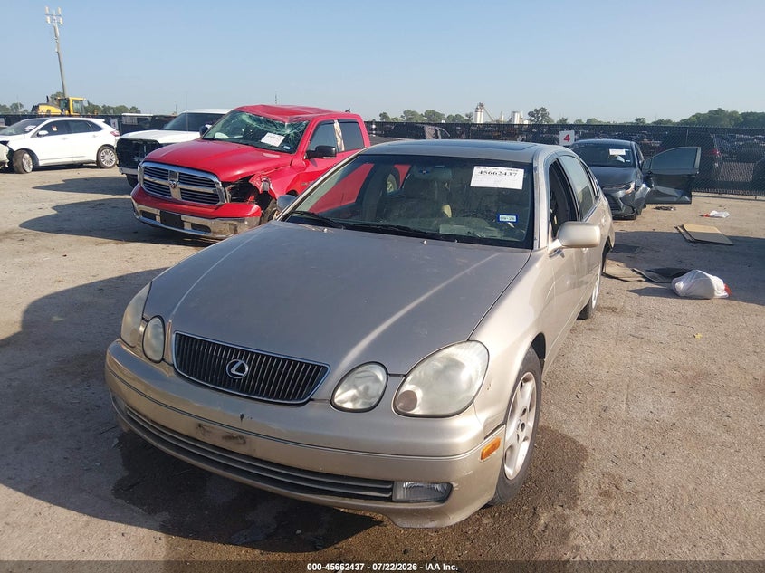 1999 LEXUS GS 300 auction photo 2