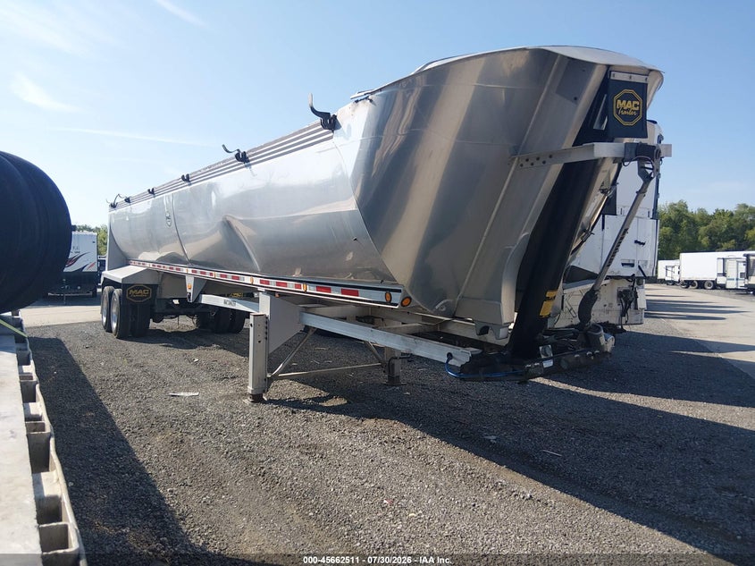 2021 MAC TRAILER MFG TRAILER auction photo 1
