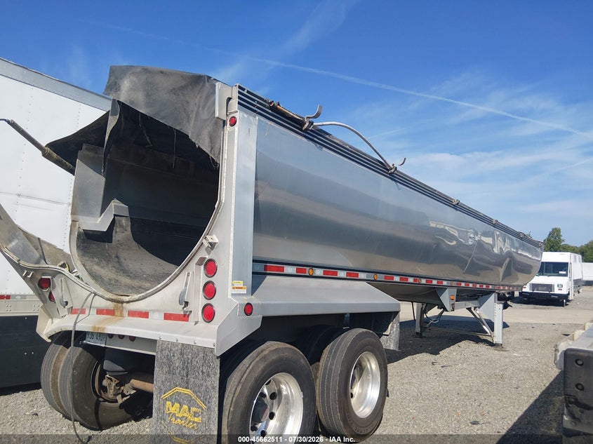 2021 MAC TRAILER MFG TRAILER auction photo 4