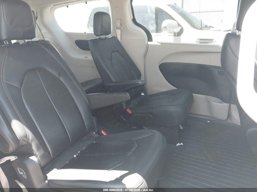2019 Chrysler Pacifica Touring L VIN: 2C4RC1BG0KR730269 Lot: 45662525