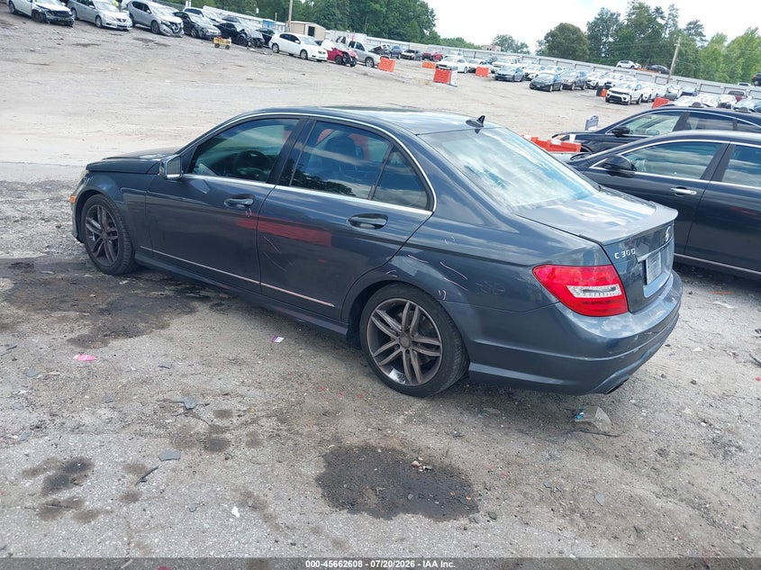 2013 MERCEDES-BENZ C 300 auction photo 3