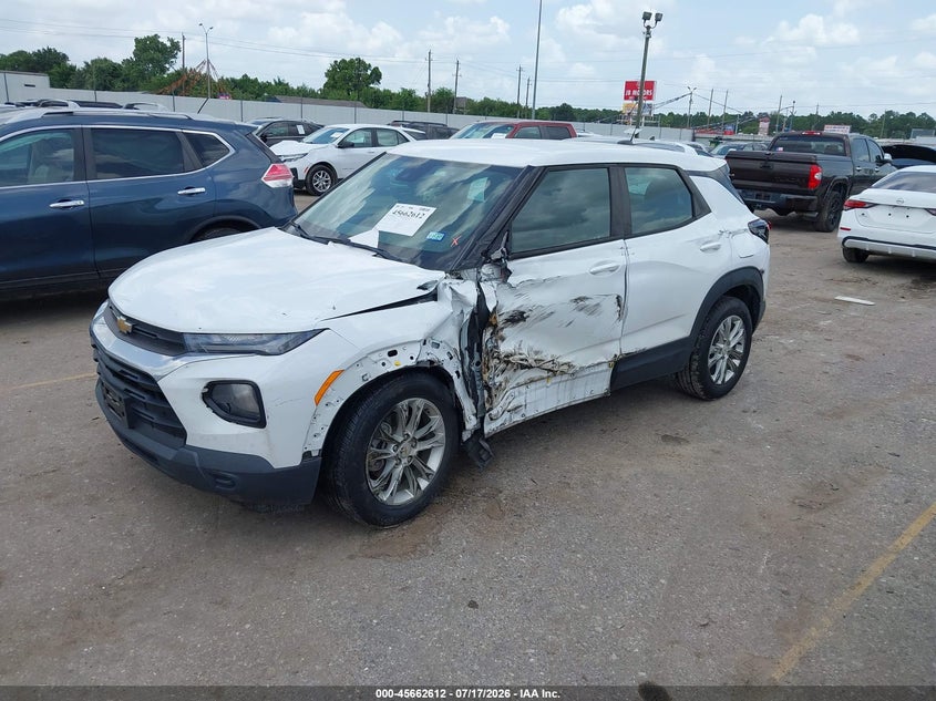 2021 CHEVROLET TRAILBLAZER auction photo 2