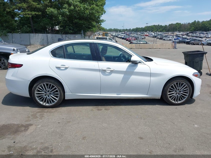 2018 Alfa Romeo Giulia Ti Lusso Awd VIN: ZARFAEEN5J7569949 Lot: 45662629