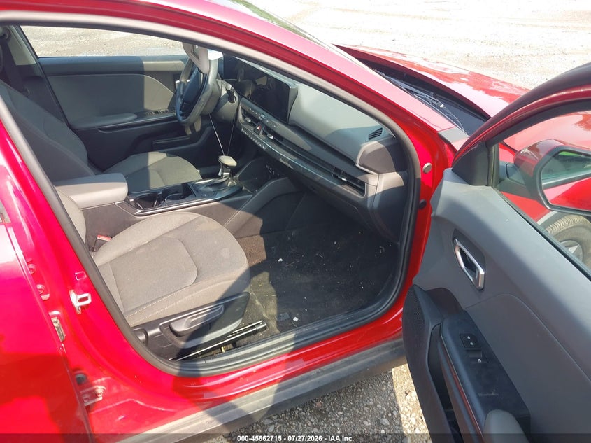 2025 KIA K4 auction photo 5