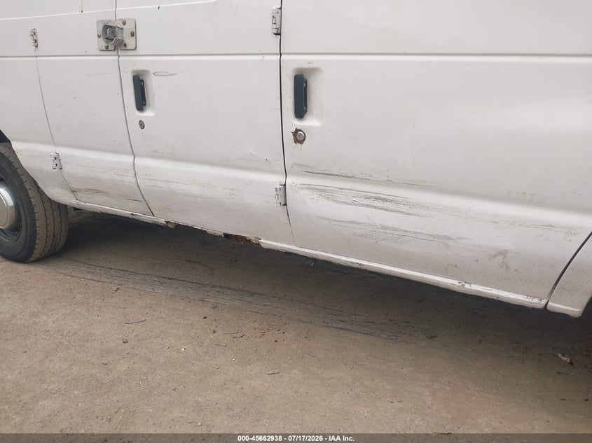 2000 Ford E-250 Commercial VIN: 1FTNE2426YHB36807 Lot: 45662938