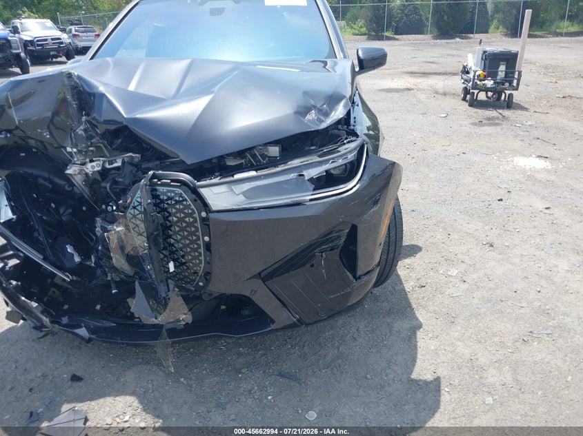 2025 BMW IX auction photo 6