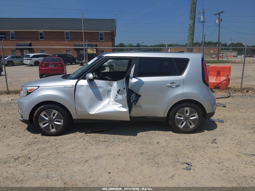 2017 Kia Soul Ev + VIN: KNDJX3AE5H7021134 Lot: 45663036