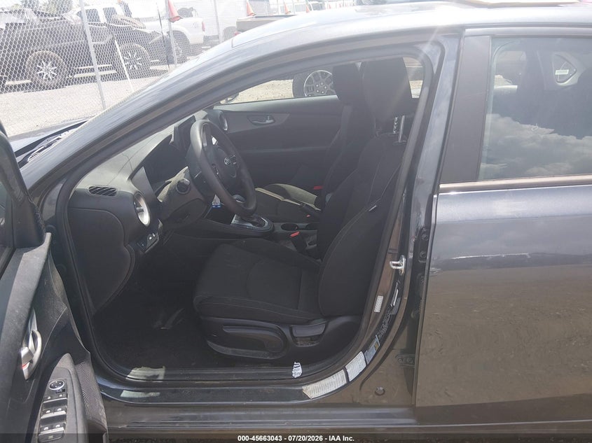 2021 KIA FORTE auction photo 5