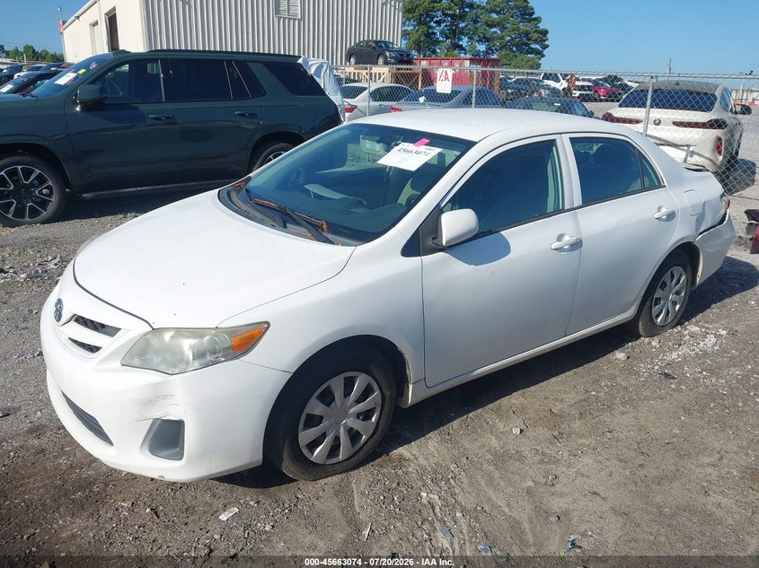 2013 TOYOTA COROLLA auction photo 2