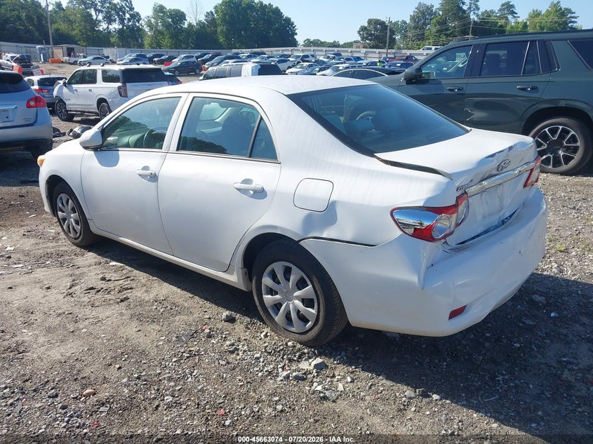2013 TOYOTA COROLLA auction photo 3