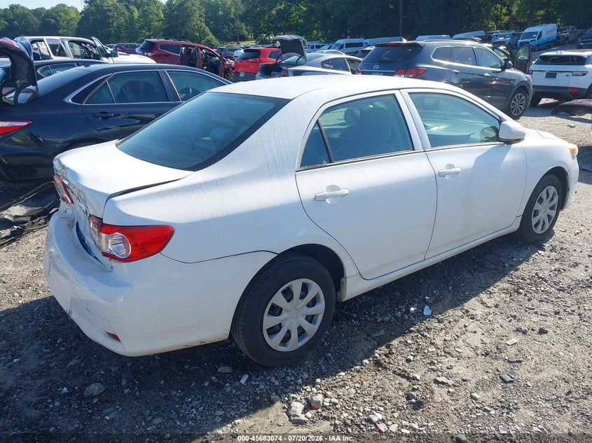 2013 TOYOTA COROLLA auction photo 4