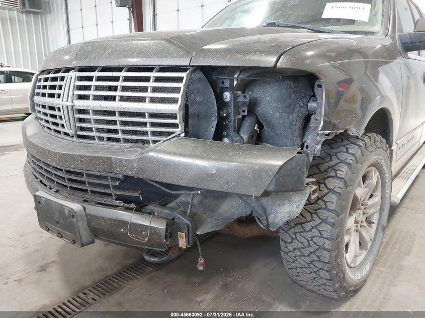 2009 LINCOLN NAVIGATOR L auction photo 6