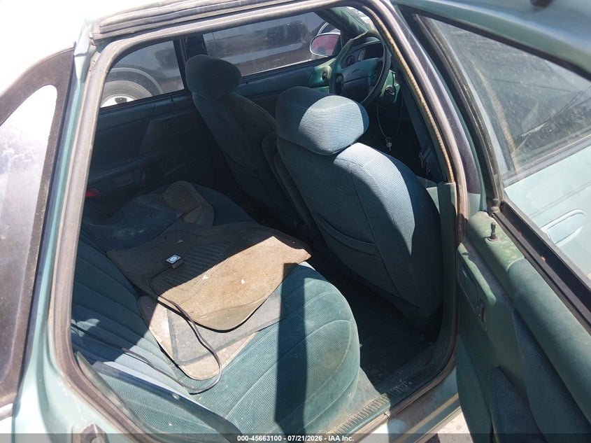 1994 Ford Taurus VIN: LOT-1-45663100 Lot: 45663100