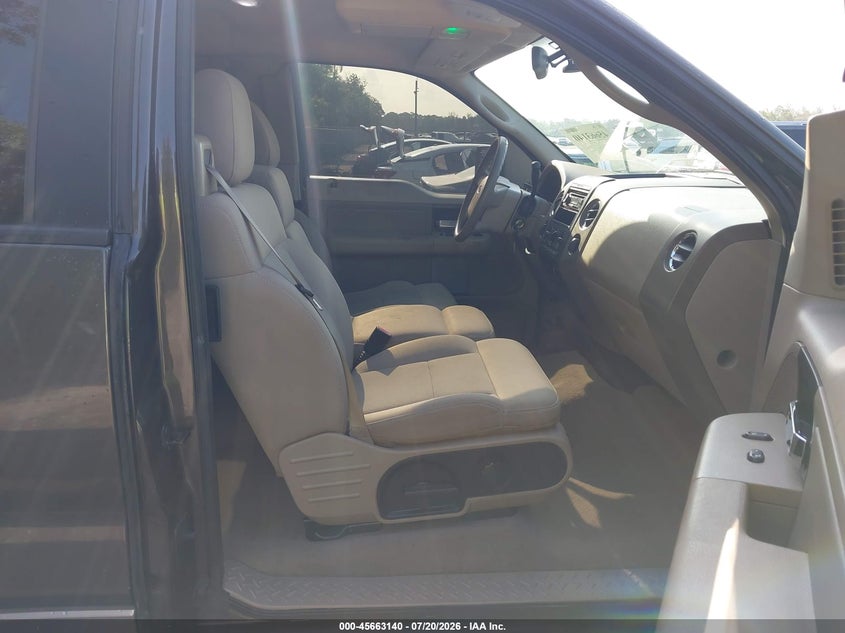 2005 FORD F-150 auction photo 5