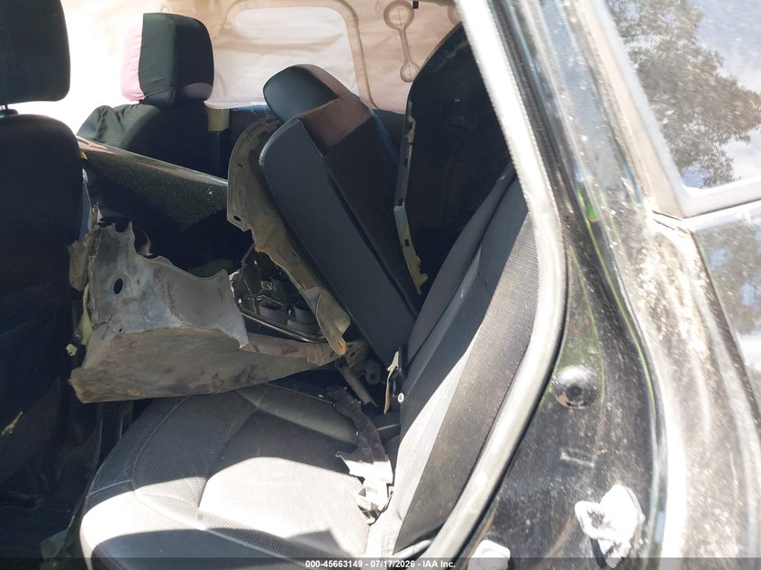 2011 NISSAN ROGUE auction photo 8
