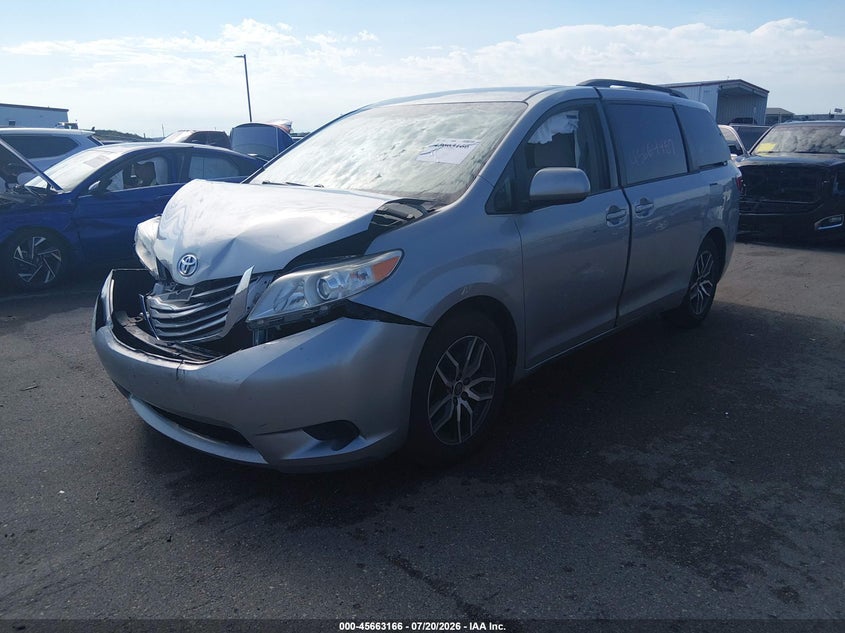 2015 TOYOTA SIENNA VAN 3.5L V-6 DOHC, VVT, 266HP