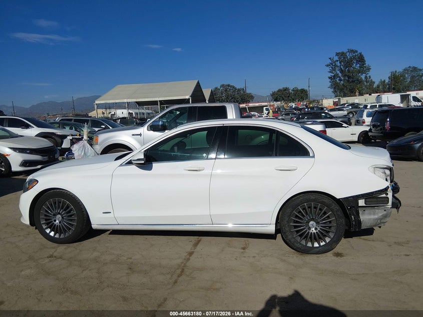 2016 Mercedes-Benz C 300 VIN: 55SWF4JB8GU172268 Lot: 45663180