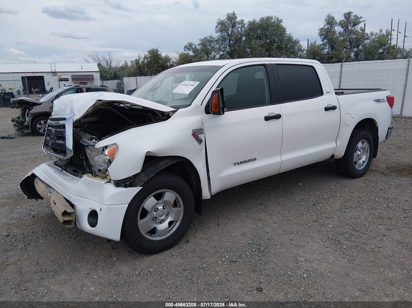 2011 Toyota Tundra Sr5 5.7L V8 VIN: 5TFDY5F12BX189574 Lot: 45663208