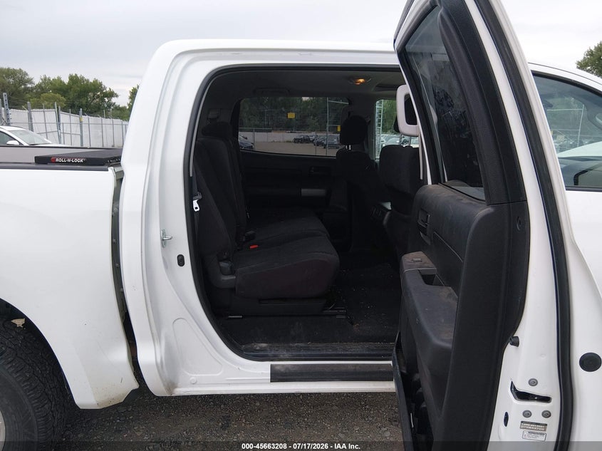 2011 Toyota Tundra Sr5 5.7L V8 VIN: 5TFDY5F12BX189574 Lot: 45663208