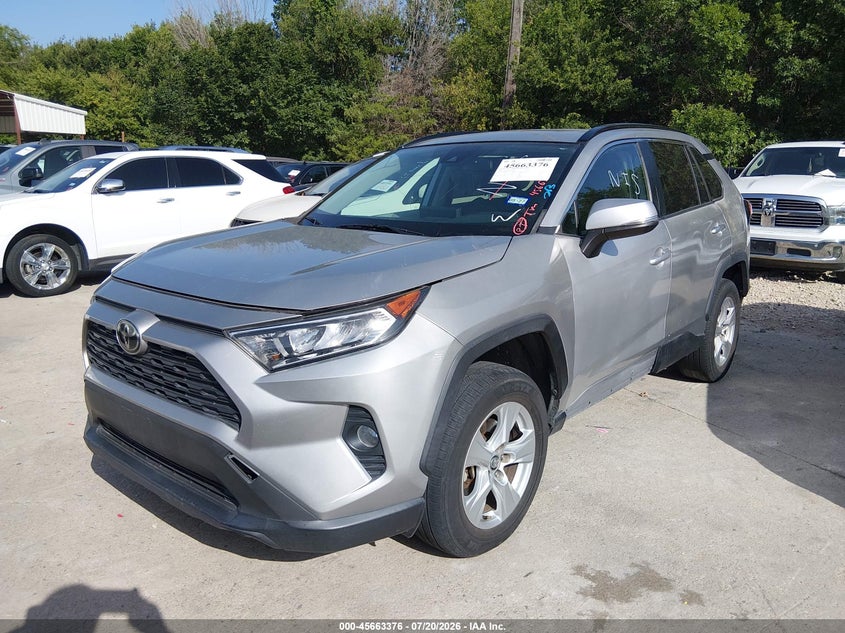 2020 TOYOTA RAV4 auction photo 2