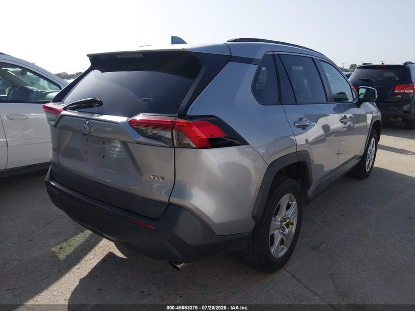2020 TOYOTA RAV4 auction photo 4