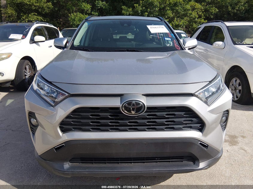 2020 TOYOTA RAV4 auction photo 6