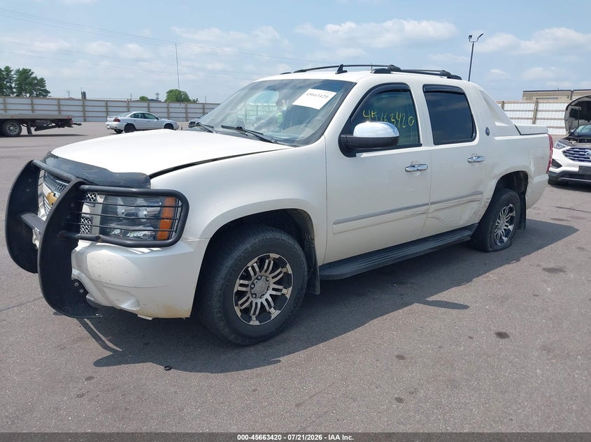 Vin: 3gntkge7xdg352839, lot: 46161992, chevrolet avalanche ltz 20132