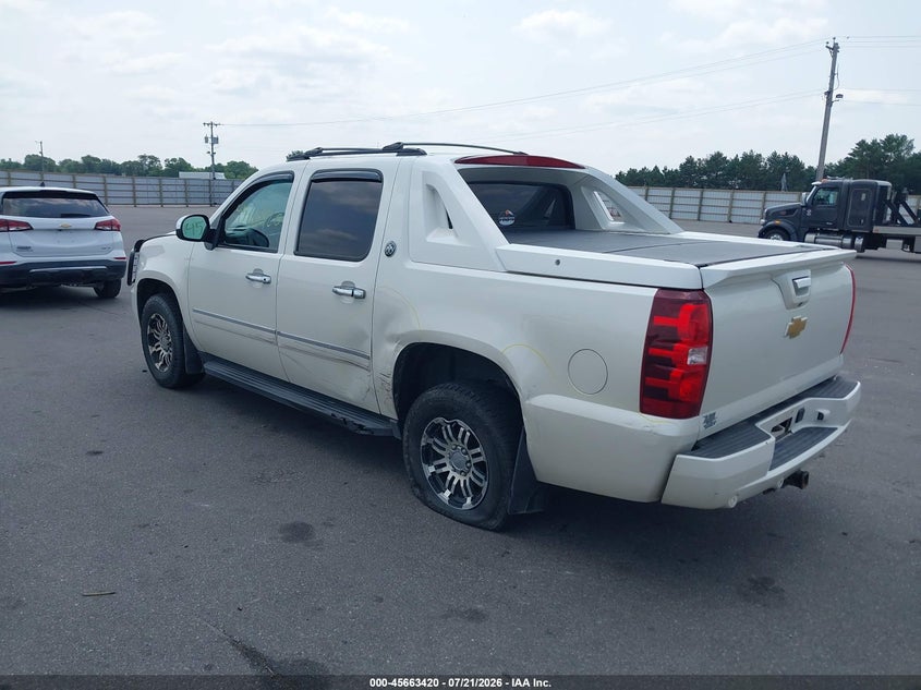 Vin: 3gntkge7xdg352839, lot: 46161992, chevrolet avalanche ltz 20133
