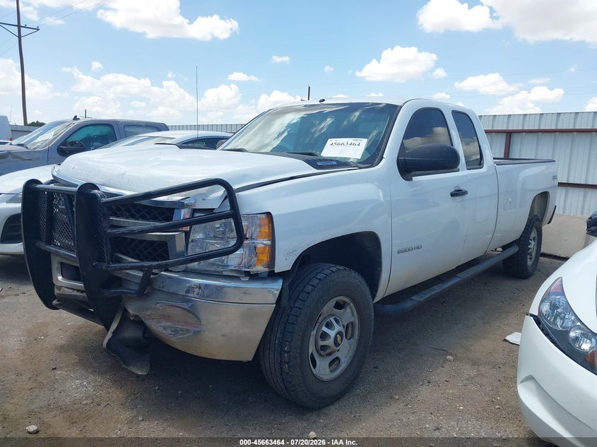 2011 CHEVROLET SILVERADO 2500HD auction photo 2