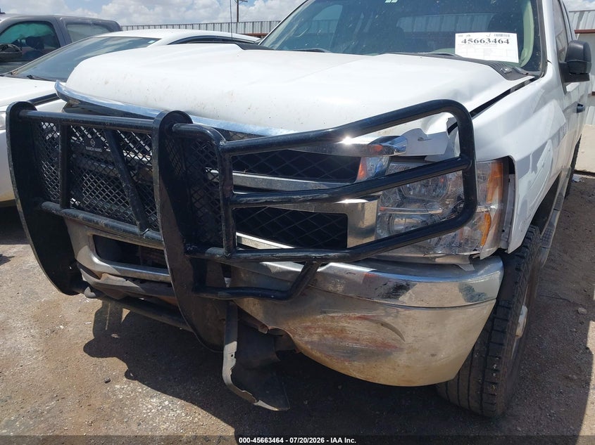 2011 CHEVROLET SILVERADO 2500HD auction photo 6