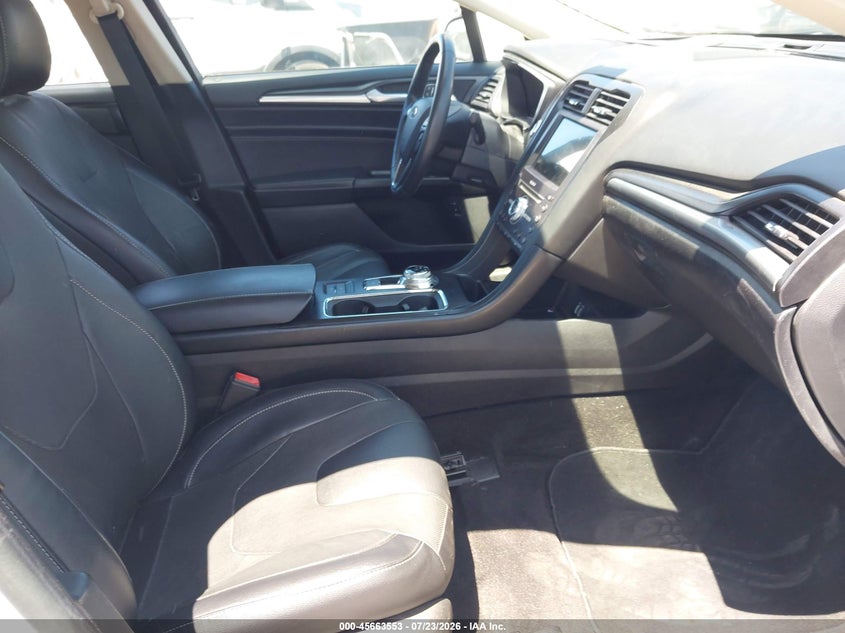 2019 FORD FUSION ENERGI auction photo 5