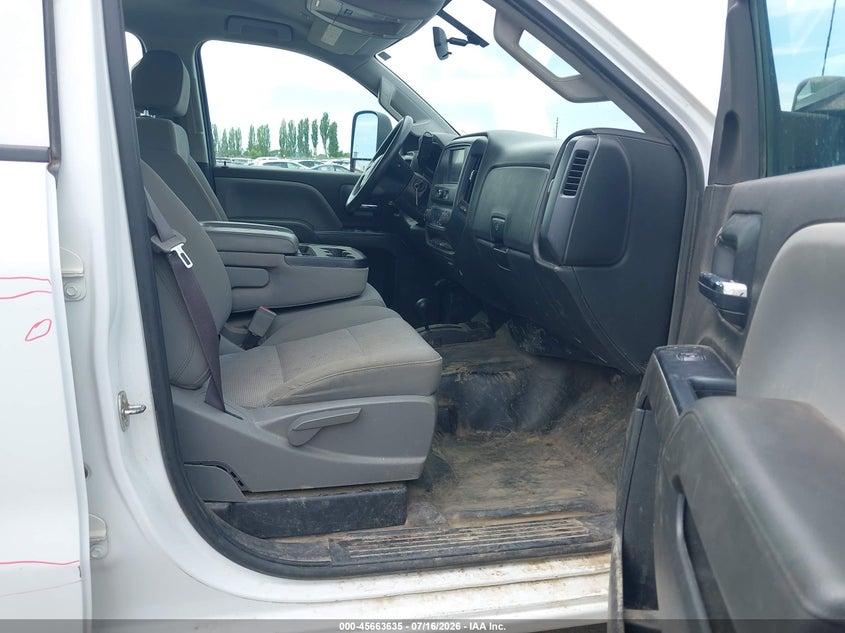 2017 CHEVROLET SILVERADO 2500HD auction photo 5