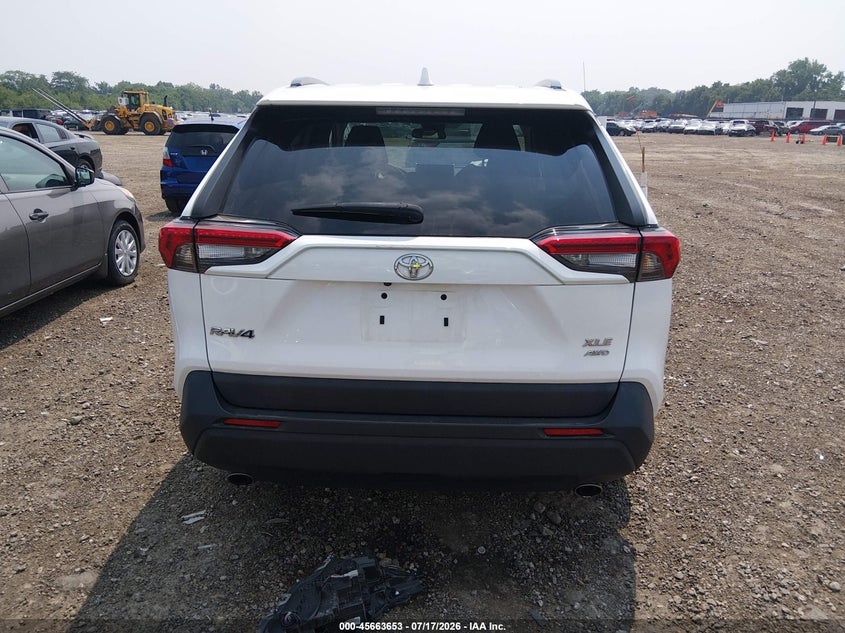 TOYOTA RAV4 - zdjęcie 17