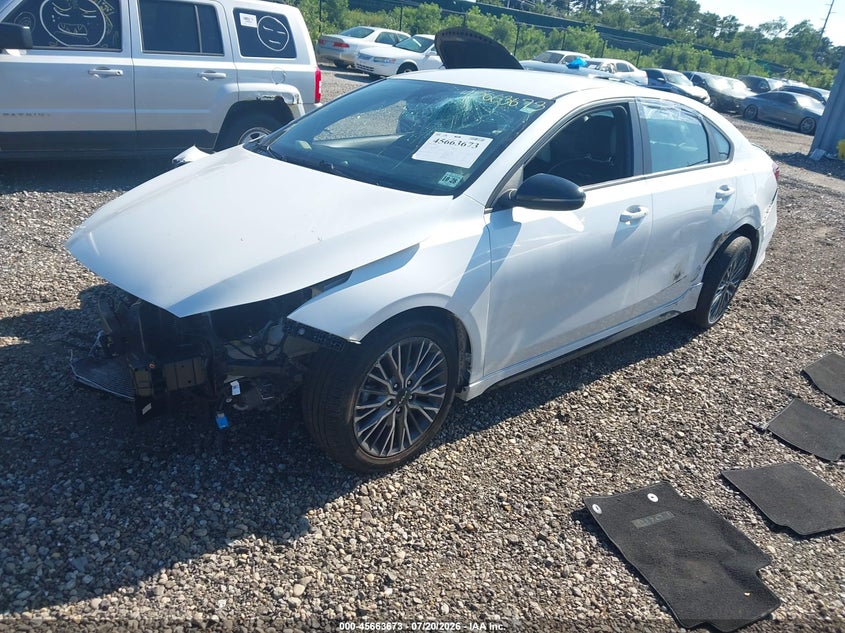 2023 KIA FORTE auction photo 2
