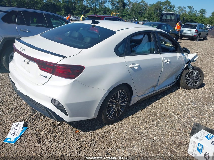 2023 KIA FORTE auction photo 4