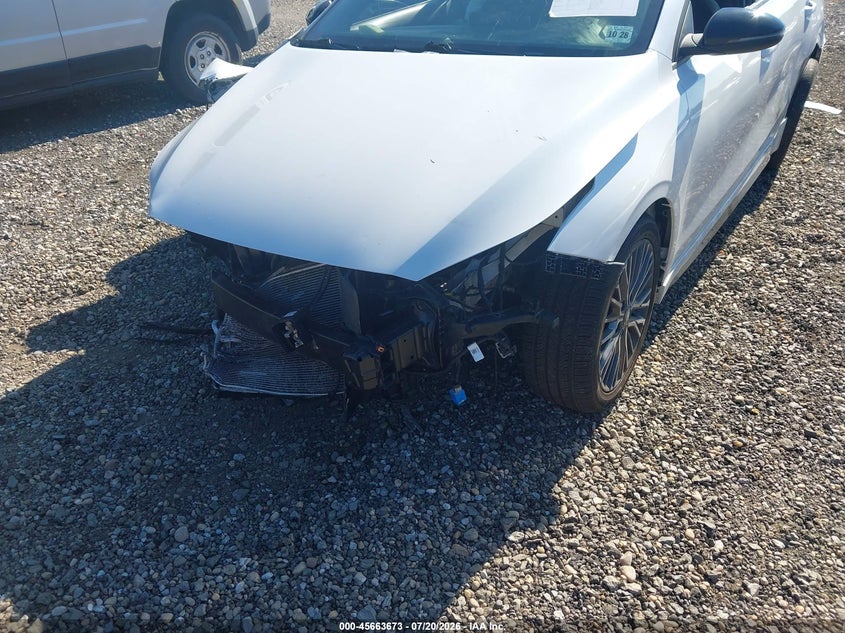 2023 KIA FORTE auction photo 6