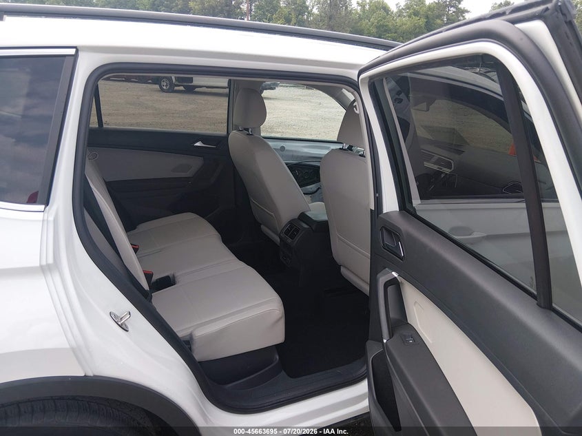 2018 Volkswagen Tiguan 2.0T Se/2.0T Sel VIN: 3VV2B7AX0JM010325 Lot: 45663695