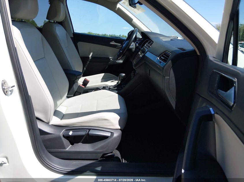 2018 Volkswagen Tiguan 2.0T Se/2.0T Sel VIN: 3VV2B7AXXJM190803 Lot: 45663714