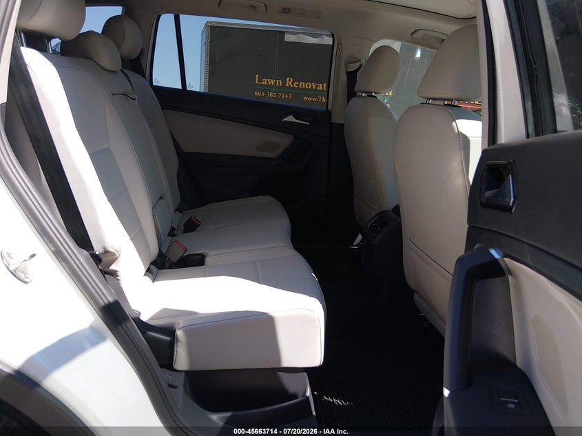 2018 Volkswagen Tiguan 2.0T Se/2.0T Sel VIN: 3VV2B7AXXJM190803 Lot: 45663714