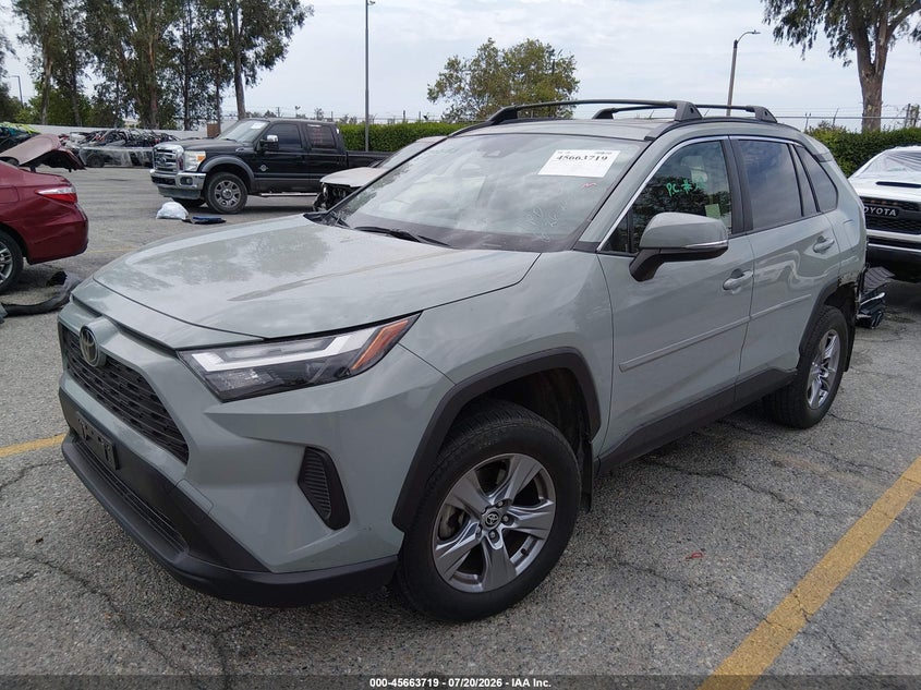 2022 Toyota RAV 4, Rear, IAAI, VIN JTMW1RFV2ND088967 — photo 2