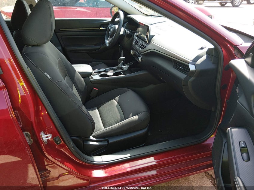 2024 NISSAN ALTIMA auction photo 5